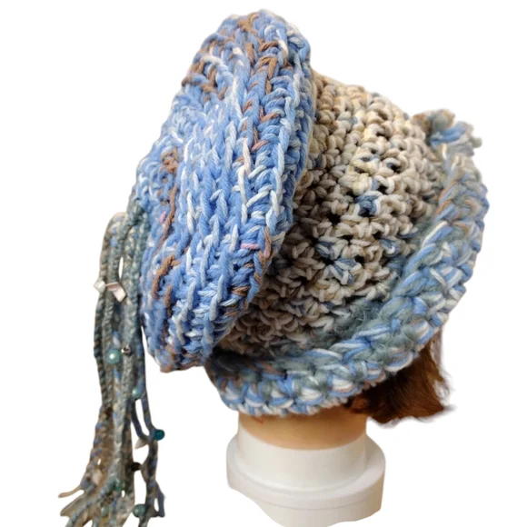 Slouchy beret bohemian blue bead hand-knit hat - Picture 9 of 11
